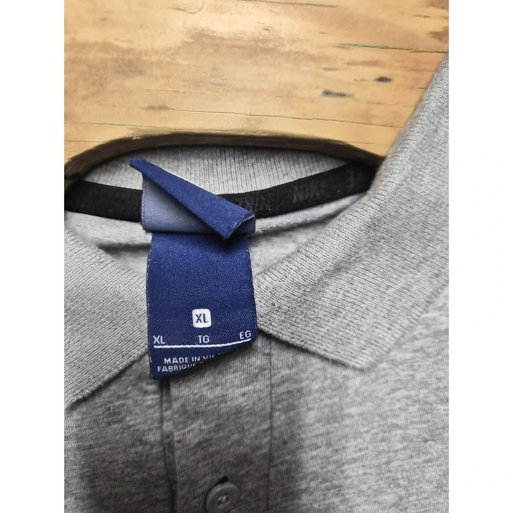 Nike Polo Shirt Mens Size XL Short Sleeve Grey with Black Swoosh